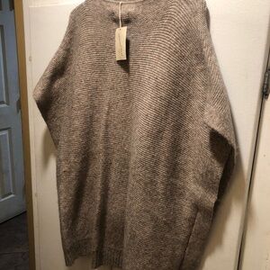 Blouse/over the head throw